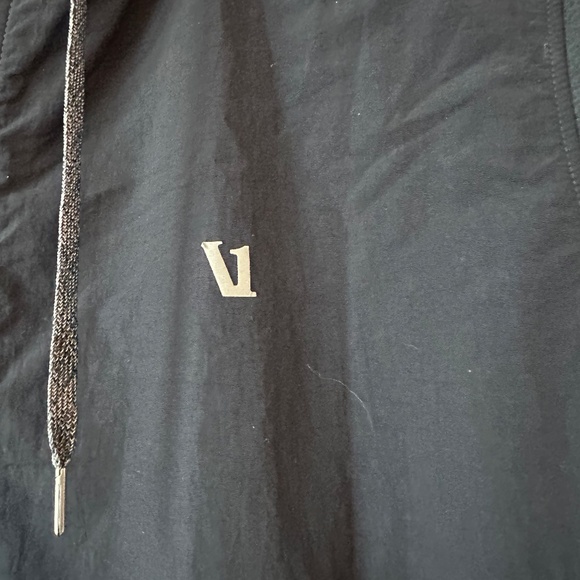 Vuori Sunday Element Jacket in Black Size L - Picture 9 of 13